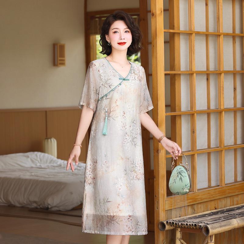 Stilvolles Qipao-Kleid für Frauen mittleren und höheren Alters, Sommer 2026 - Neuer chinesischer Stil Rock