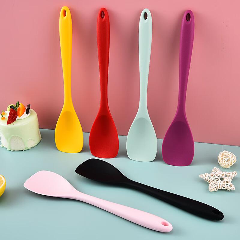 Integrated Silicone Salad & Baking Spatula