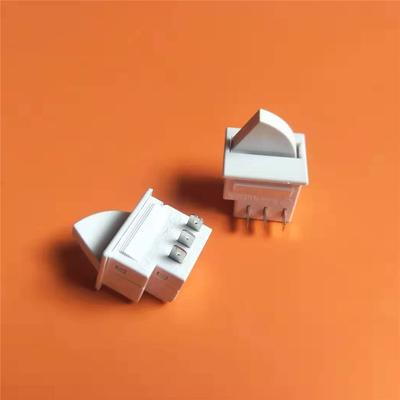 Componentes para circuitos eléctricos – Interruptores