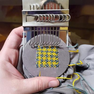 Small Darning Loom Weave Tool with 10/12/14/21/28 Needles DIY Mending Jeans Clothes Mini Darning Machine Weaving Loom Kit