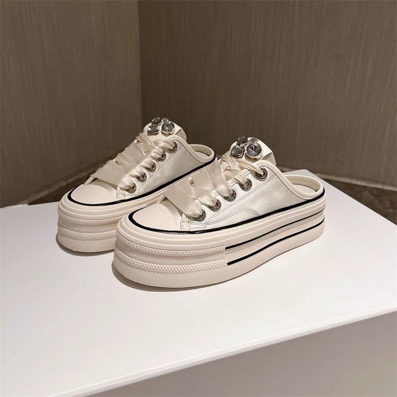 Xiaobai half slippers 2025 new summer super fire rhinestone satin surface lazy thick bottom versatile bag head slippers women