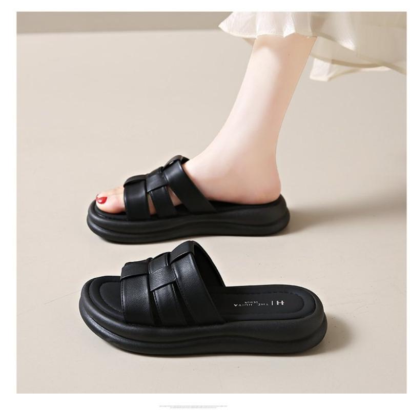 Fashion Slippers Women Summer Flat Shoes Female Slides Pantofle Fashion Platform Low 2025 Luxury Rome Scandals PU Fabric Rubber Hoof