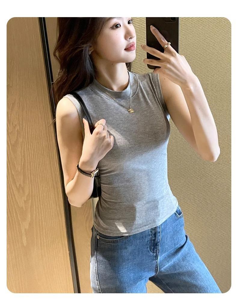 Women's Sleeveless Round Neck Threaded Vest with Side Breast Coverage