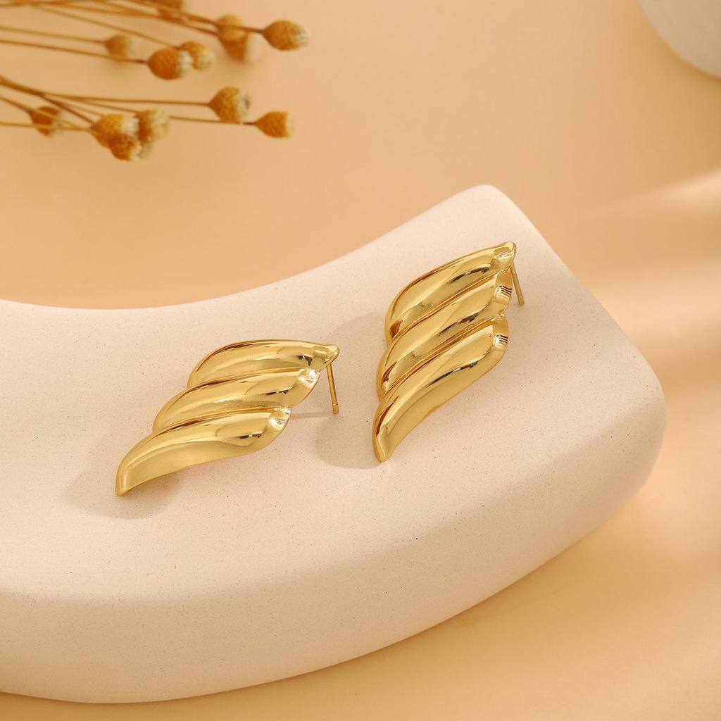 High-End Metal Heart Butterfly Flower Earrings with Exaggerated Pleated Texture