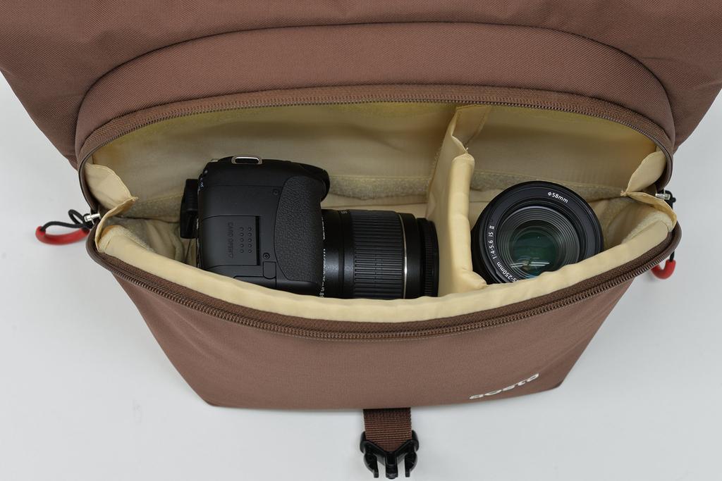 aosta STRADA Messenger 3.8L Bag, Orange, DESH03-OR