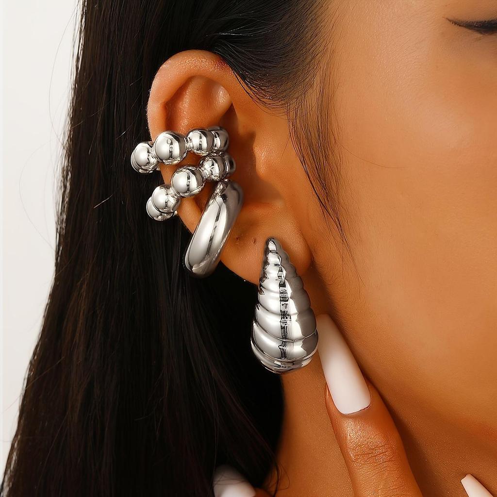 Chic European & American Oval Hollow Electroplated Ear Clip Earrings