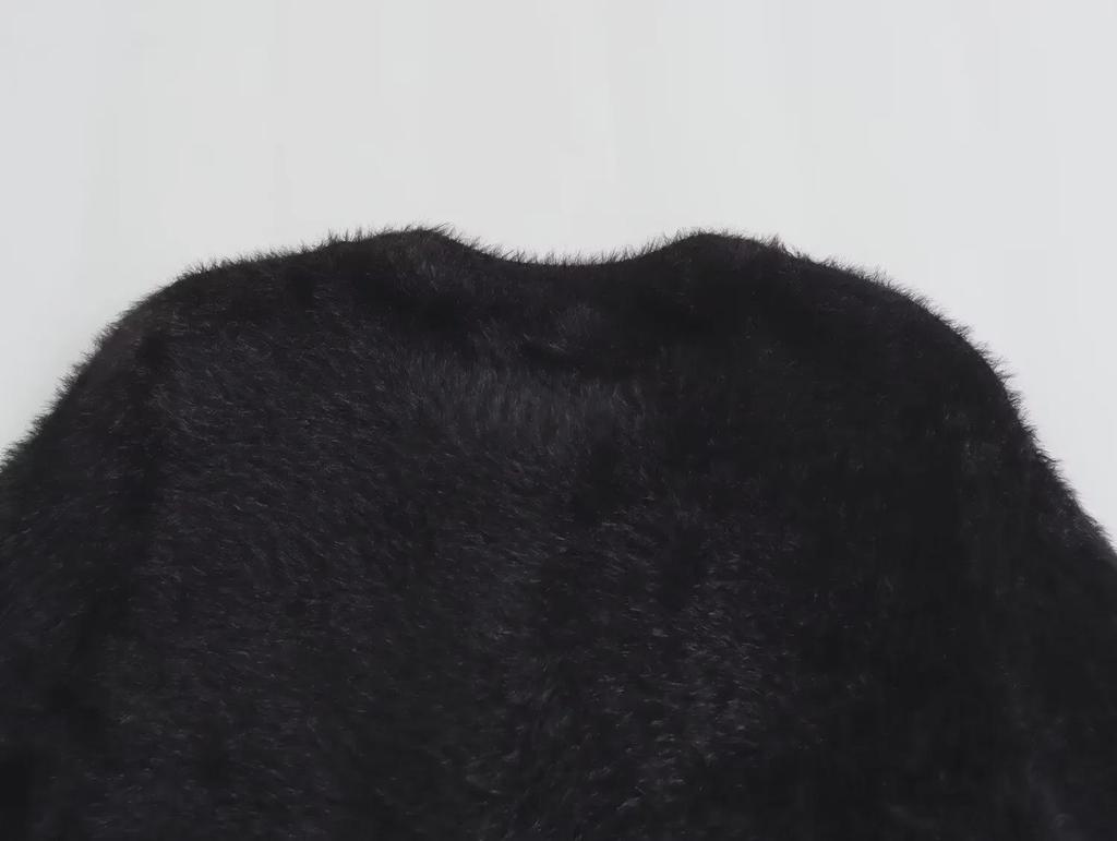 2023 Winter Black Faux Fur Round Neck Knit Sweater Jacket for Women