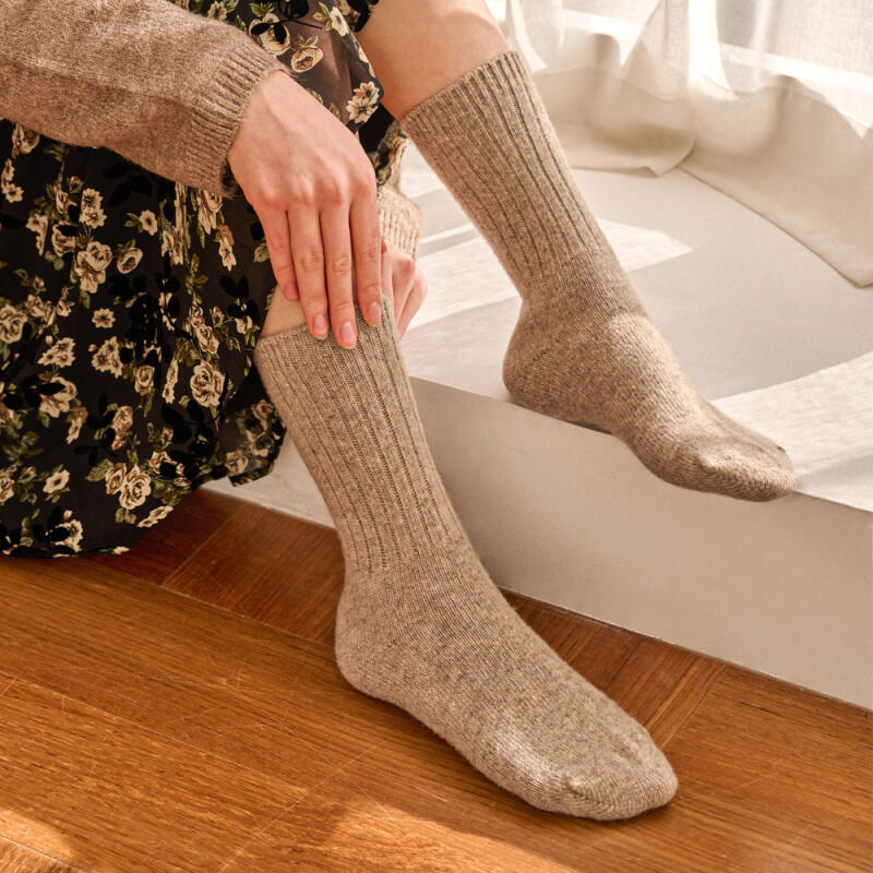 Women s LAMBSWOOL RIB Socks oatmeal