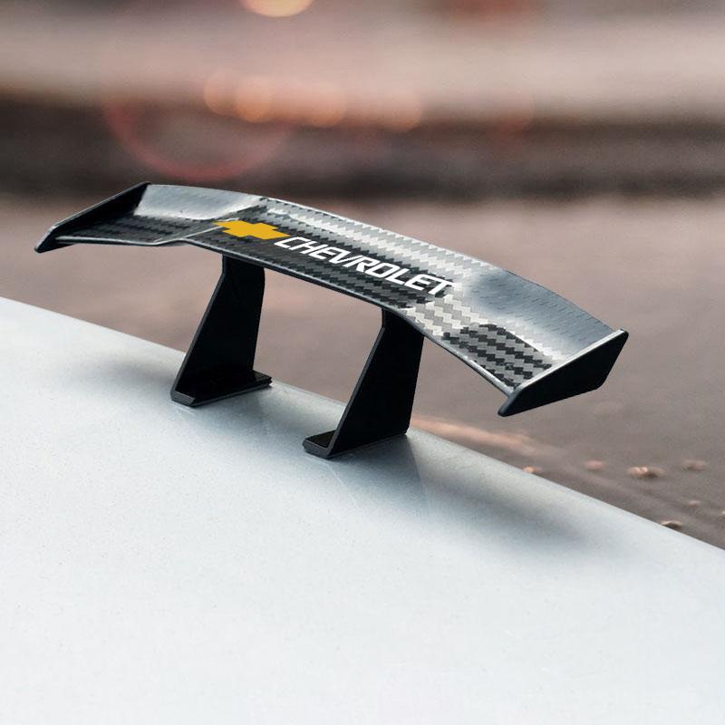 Kohlefaser Auto Mini Heckspoiler Mini Kleines Flügelmodell Dekoration für Chevrolet Captiva Trax Aveo Colorado Cruze Spark Malibu