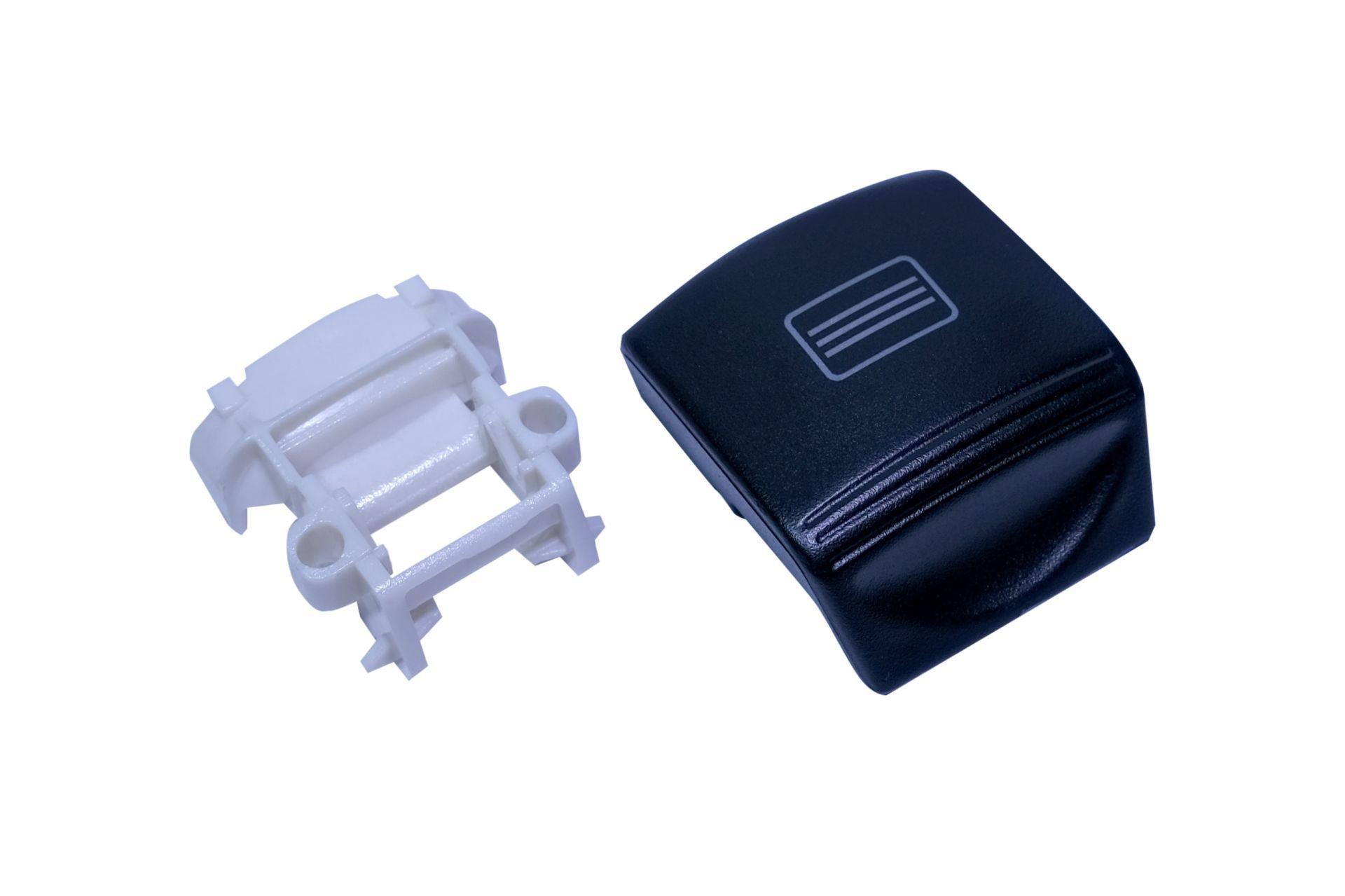 

Black Case Sunroof Opening Button for Mercedes C Class W204