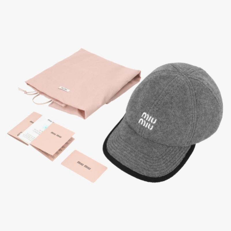 Boné de Baseball Miu Miu em Fleece com Logo Bordado F0031