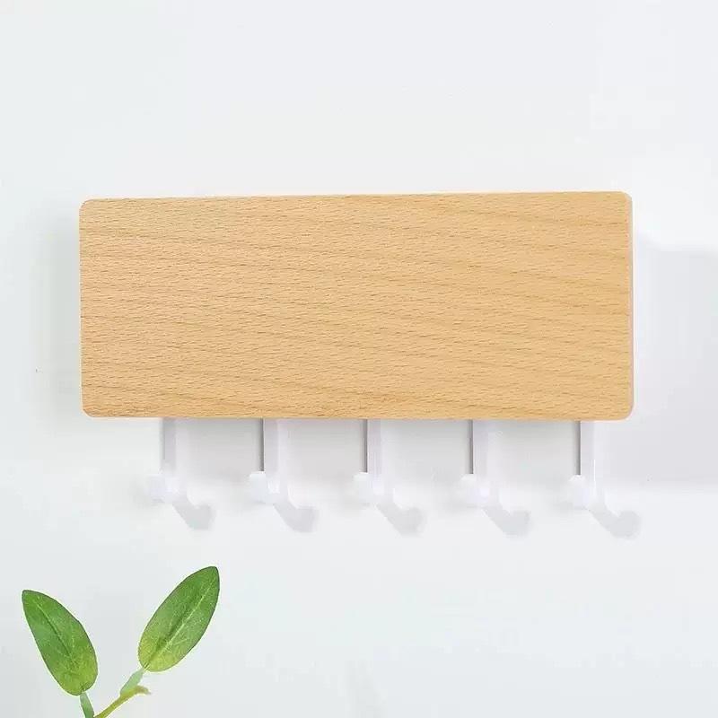 Vintage Wooden Key Holder Wall Mounted Decorative Key Organizer Hanger for Housewarming Gift Home Decor