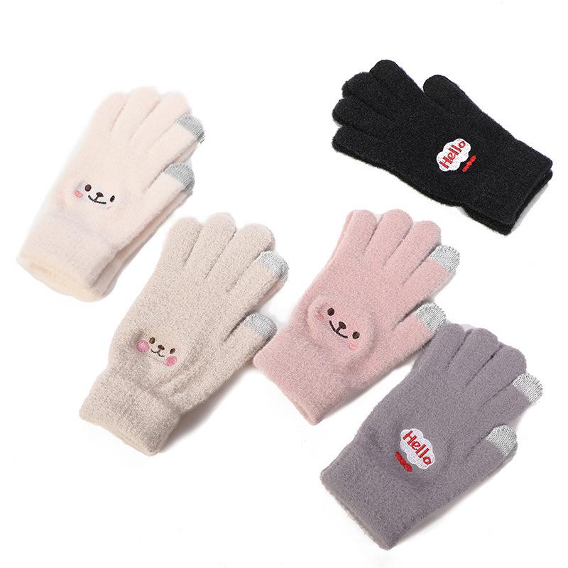 Cartoon Mink Smiley Winter Touchscreen Gloves - Velvet Warmth, Outdoor Cold Protection, Cute Student Design.
