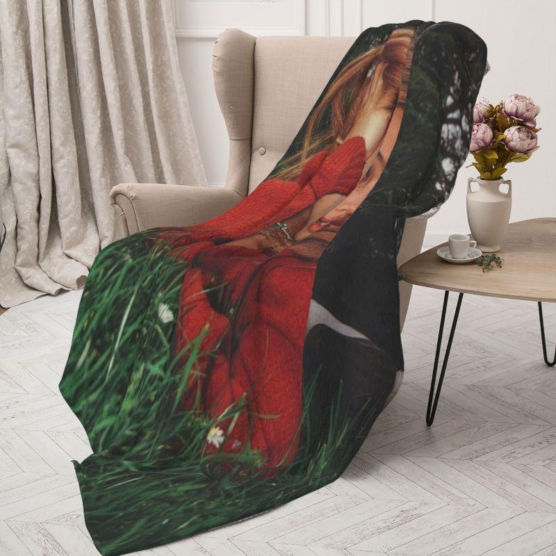 Custom Beabadoobee Blanket 3D Printed Soft Flannel Fleece Warm Fake It Flowers Pose Throw Blankets for Travel Bedroom Sofa Quilt