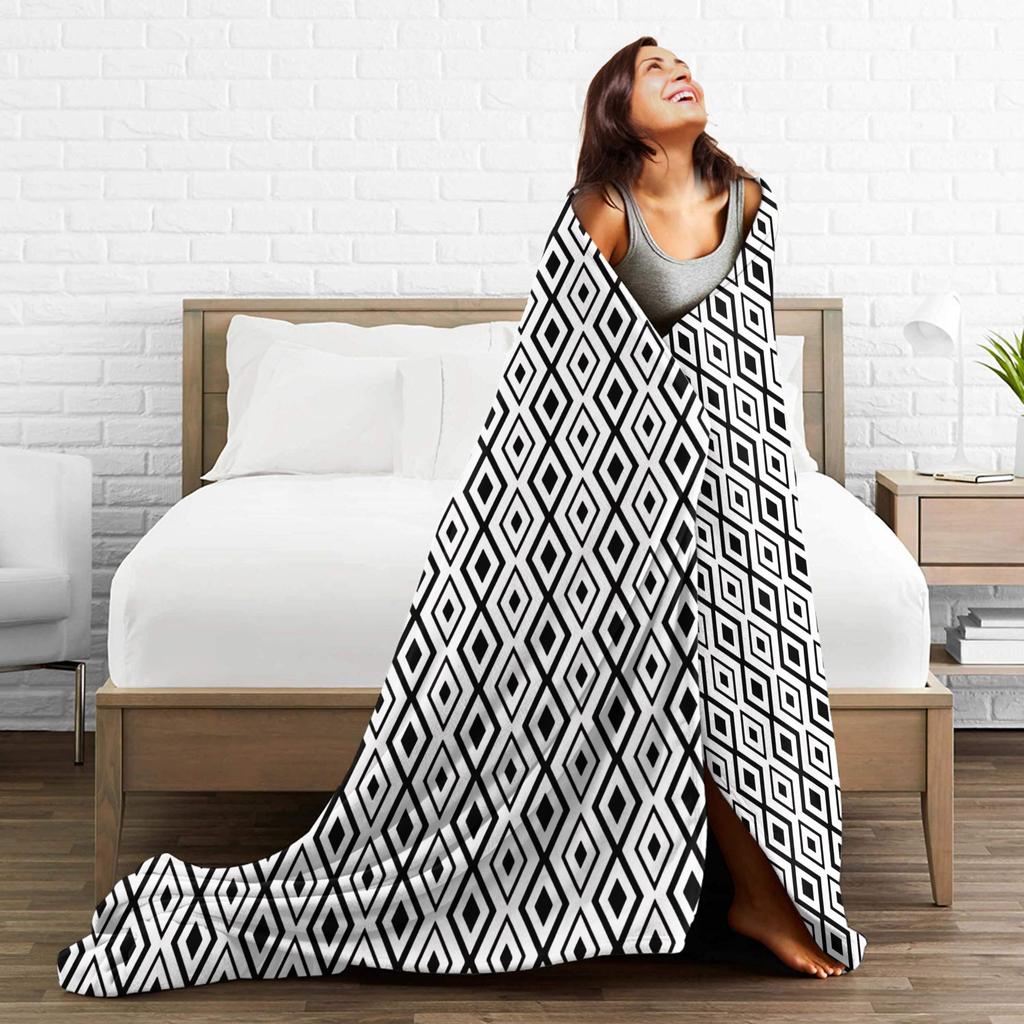 Black and White Retro Blankets Quality Super Soft Bedding Throws Autumn Girls Boys Couch Bed Comfortable Bedspread