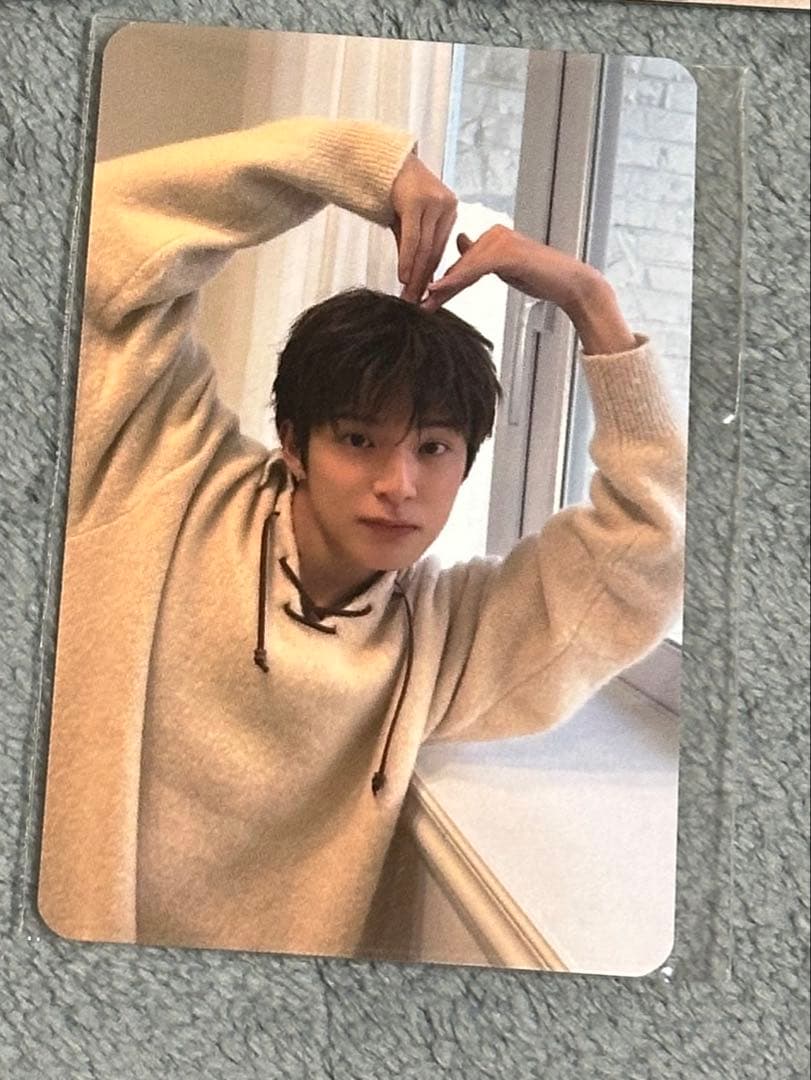 

[USED] Treasure Korea popup 40,000 won Asahi