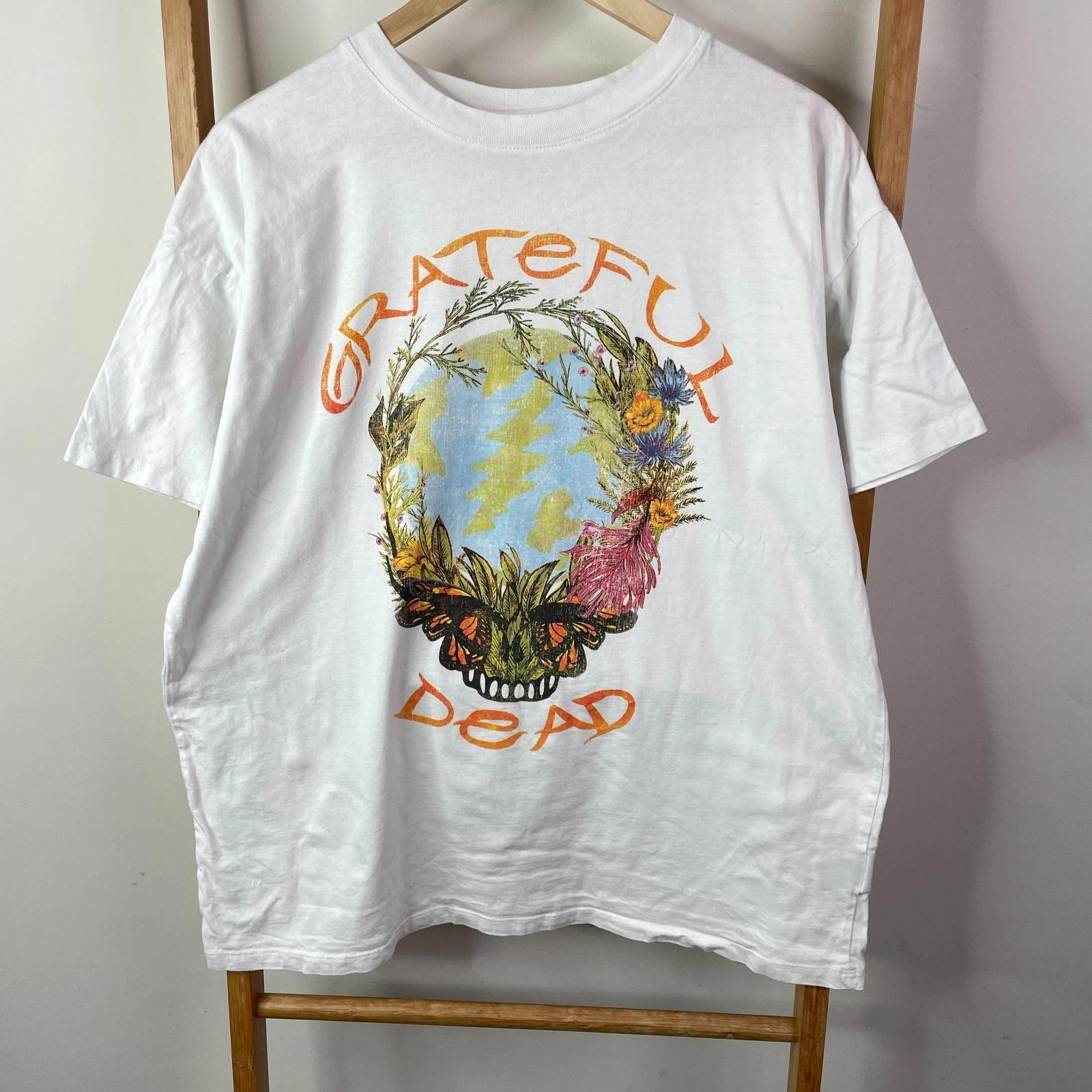 

Grateful Dead Shirt Womens Large White Graphic Relaxed Boyfriend Short Sleeve M