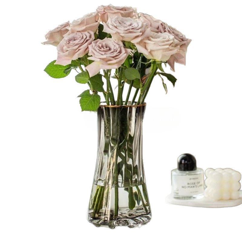 Nordic Wind-Inspired Glass Vase for Fresh Lilies: Creative Ornament for Living Room