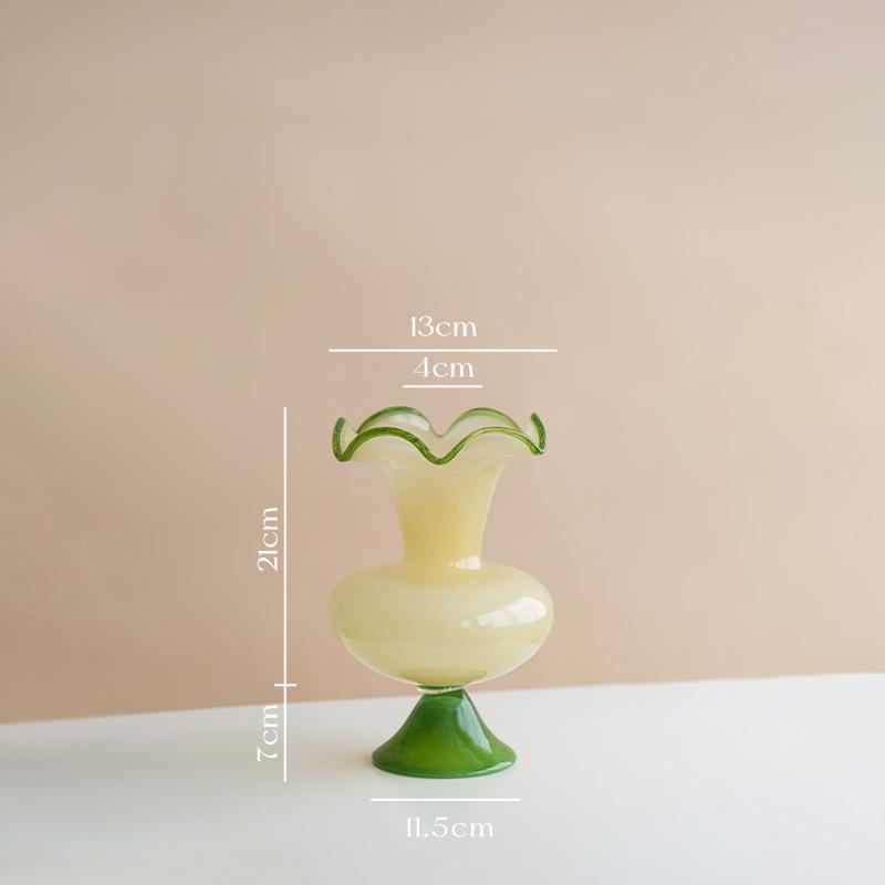 

Creative Lotus Leaf Ruffle Glass Vase Plant Pots Table Decoration Flowers Arrangement Modern Floral Vase Room Aesthetic Decor