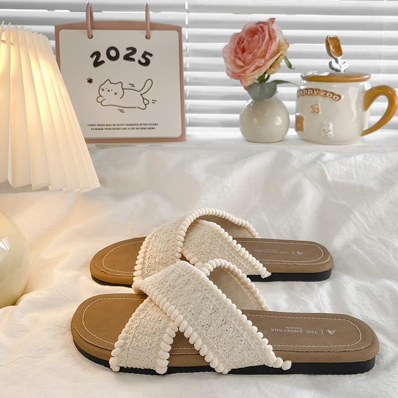 2025 Summer New Slippers Female Korean Version Fairy Wind Flat Bottom Cross Word Fashion Seaside Beach Cool Slippers Female