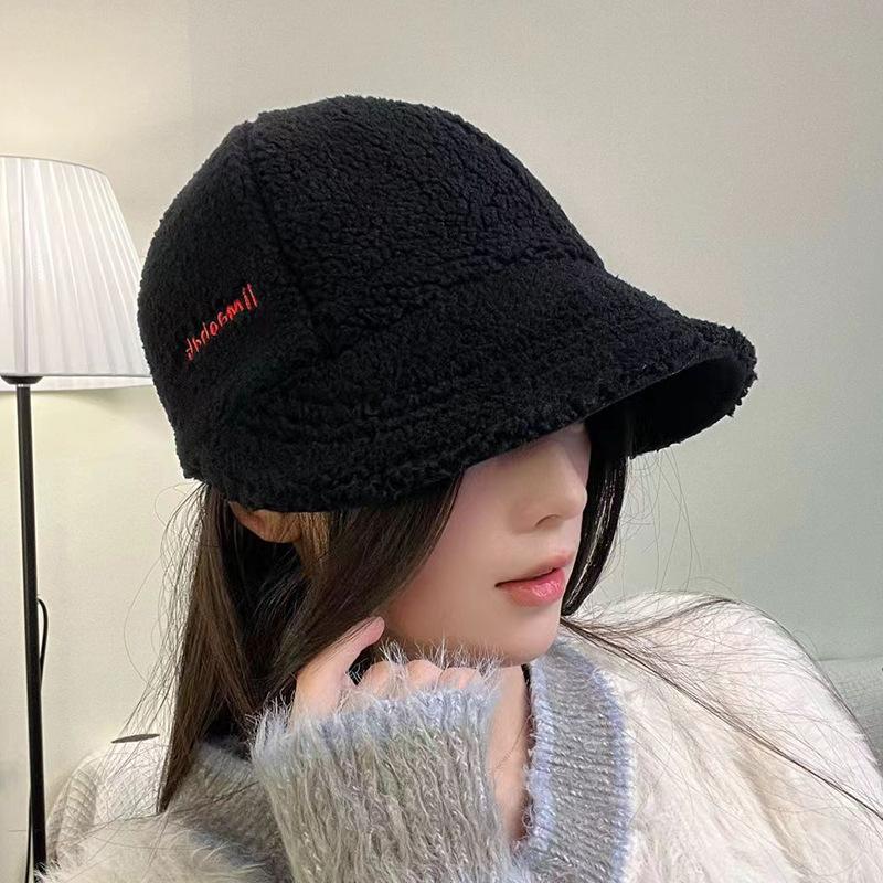 

Anti cold and Warm Front and Back Duck Cap for Women Autumn and Winter Face Covering Korean Style Face-showing Small Versatile Fisherman Hat Adjustable