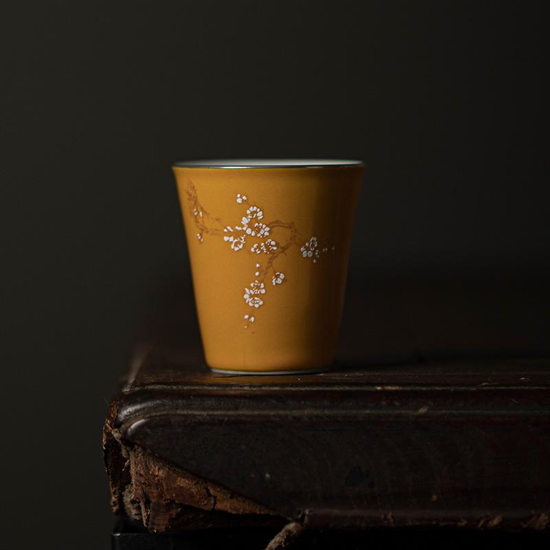

2 шт./набор Ярко-желтая Чашка ручной работы Бытовая Контур золотом Мастер-чашка Античный кувшин Ароматная чашка Чайная пиала Чайная церемония 40 мл