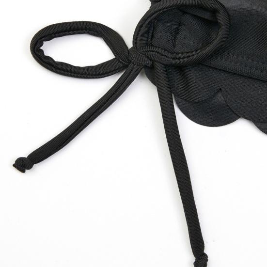 Kąpielówki z rozcięciem bocznym, regulowanym sznurkiem w pasie, plisowane, jednokolorowe, z wysokim stanem