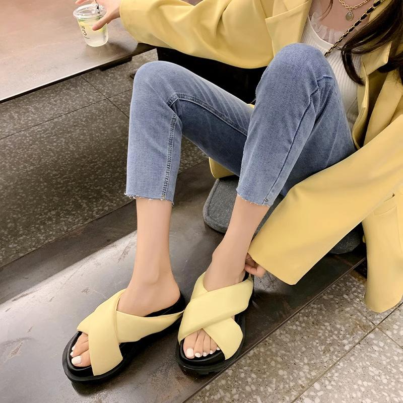

2024 Модные женские тапочки на толстой подошве, летние уличные пляжные сандалии с перекрестными ремешками, тапочки, сандалии на увеличенной нескользящей платформе 35 жёлтый