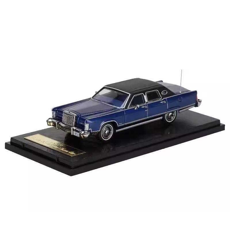 Turning Crush 1:64 Lincoln Continental 1979 American large ship alloy car model at Hangzhou HEC Exhibition синий