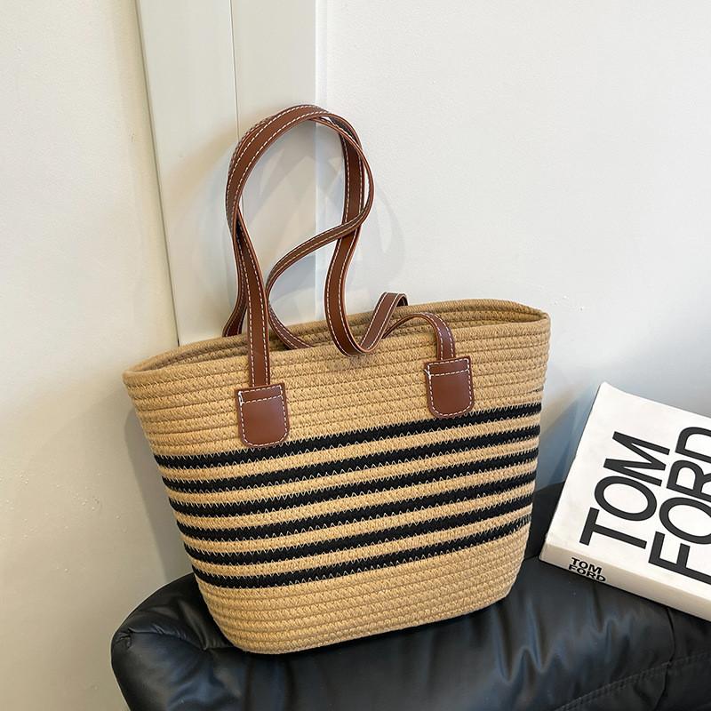 Bohemian Woven Straw Tote Bag Large Capacity For Casual Beach Day Travel