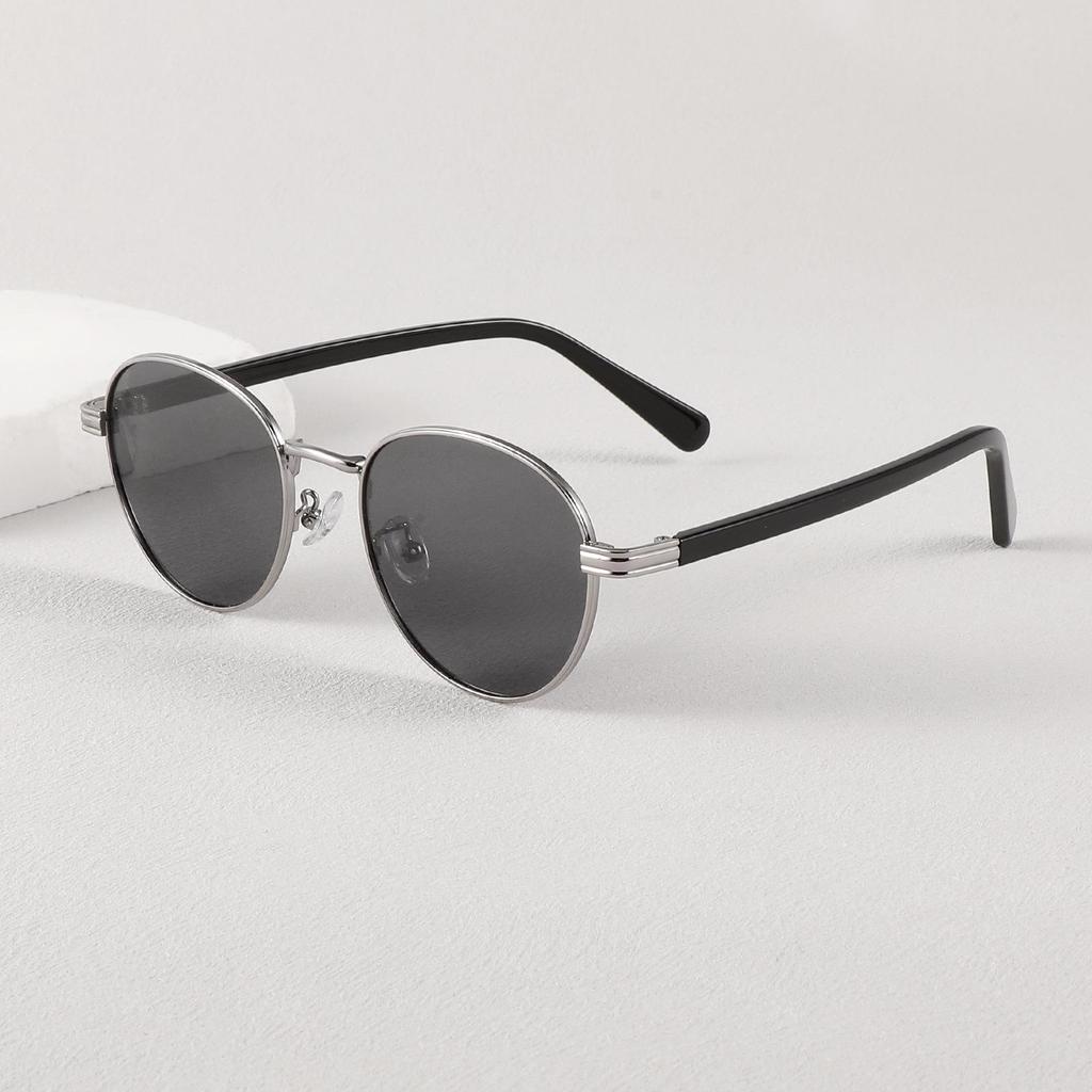 Retro Hong Kong Style Polarized Metal Sunglasses - Versatile High-End Streetwear