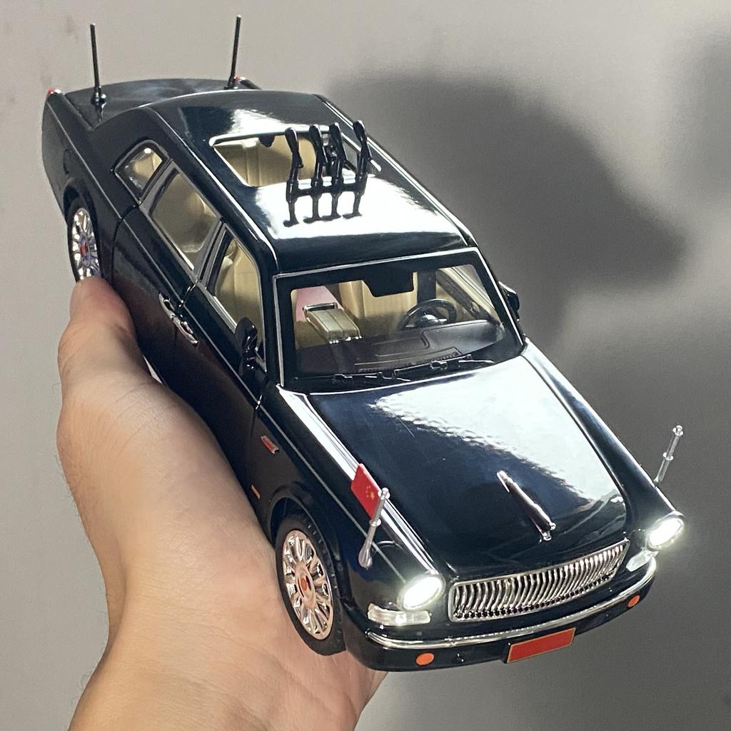 1:24 HONG QI L5 CA770 High End Cars Alloy Metal Diecast Model Car Sound And Light Pull Back Children Toy Cars Hobby Collectibles