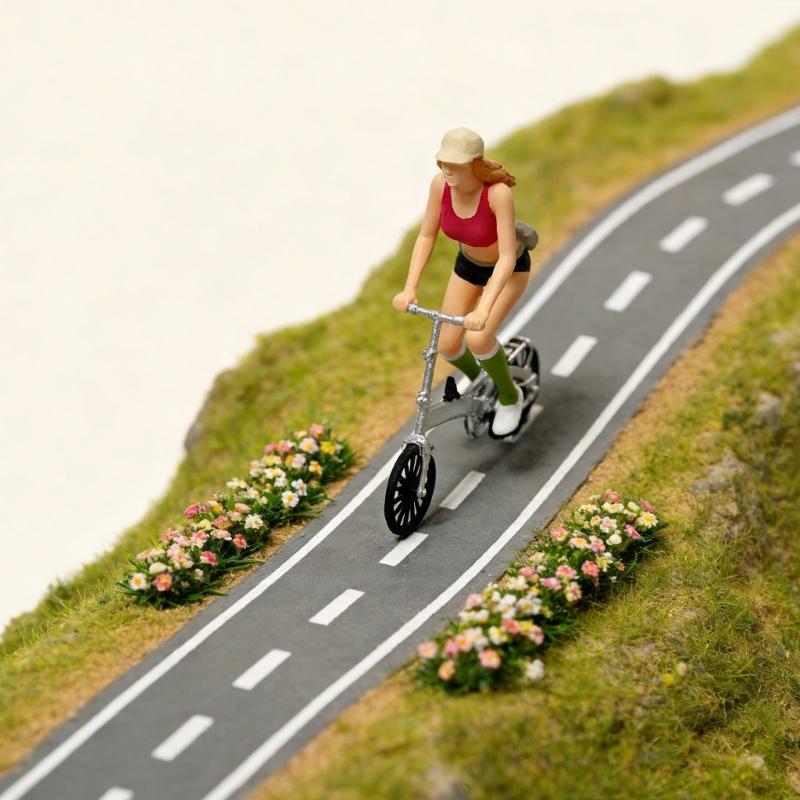 1:64 Cycling Statue Miniature Craft Cycling Scene Miniatures Resin Texture Suitable for Desktop Decorating and Present