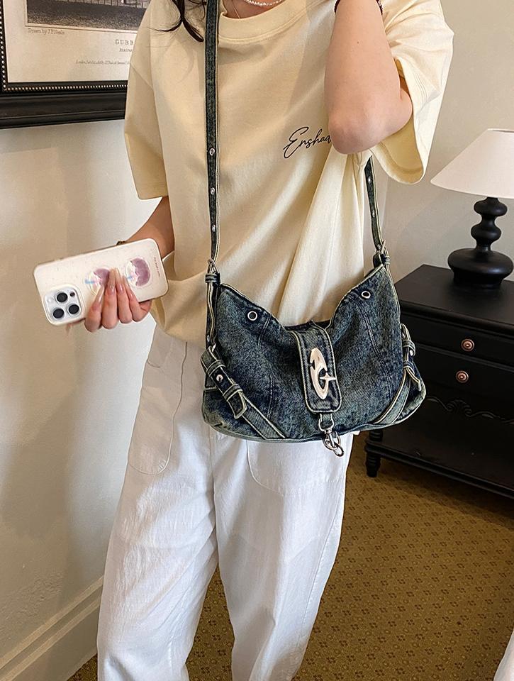2026 Trendy Retro Denim Crossbody Bag - Large Capacity for Commuting or School