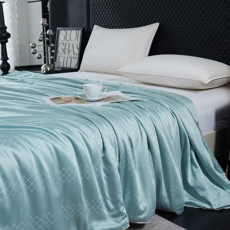 Hodo Soft Jacquard Tech Fiber Quilt