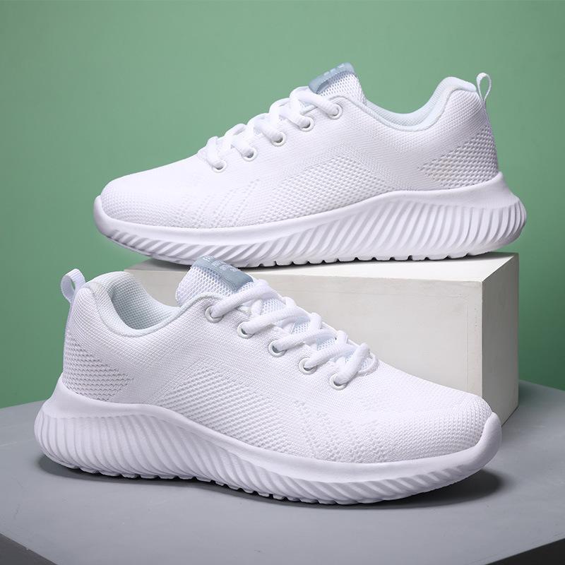 Sports and leisure shoes Soft sole Student mesh lightweight breathable running shoes
