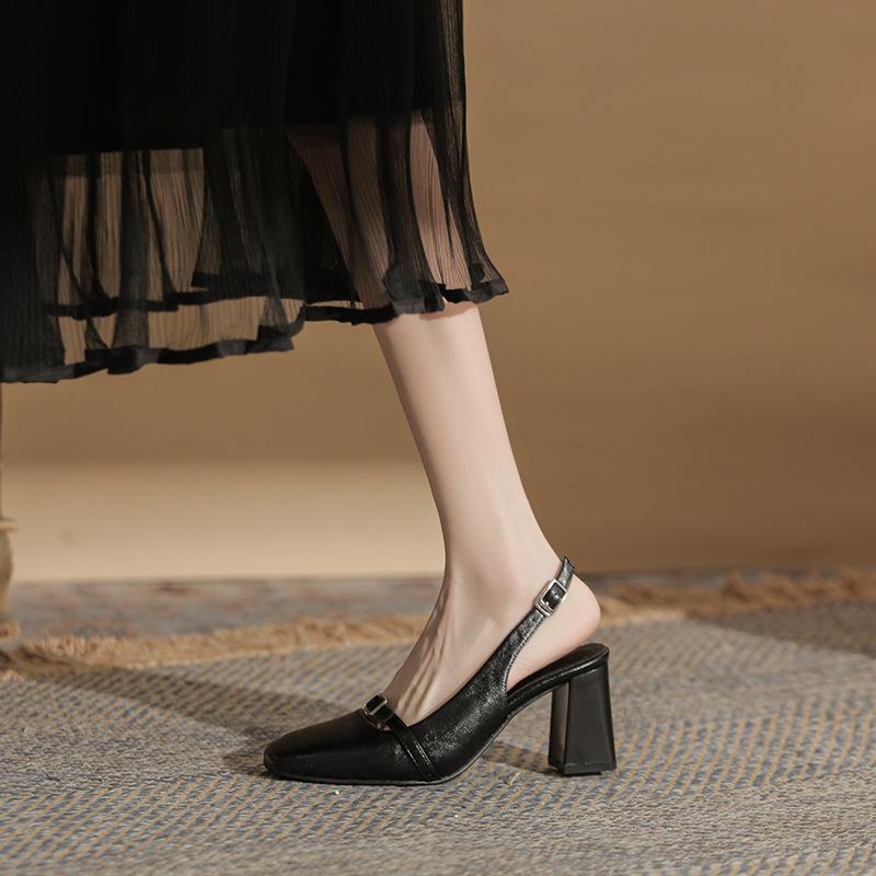 Einfarbige quadratische Kopfbeutel-Kopf-Sandalen neuer Feenstil mit Rock-Einzel-Schuhen leere dicke Absatz-High Heels