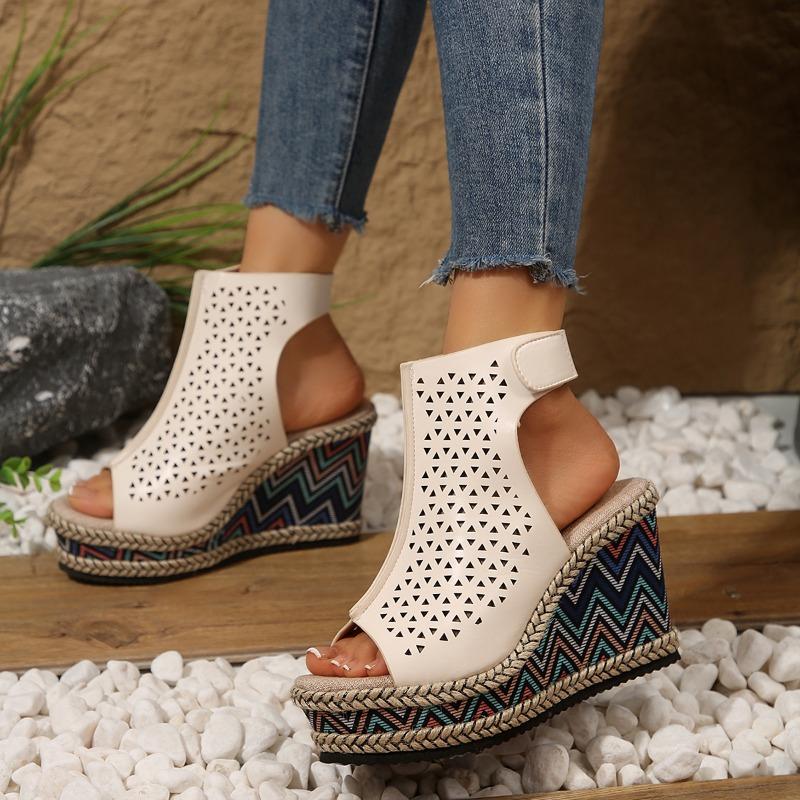 Fashion 2025 Brand Plus Size  Sandals Fashion Hollow Casual Sandals Women Hot Sale Peep Toe Wedge Sandals Zapatos