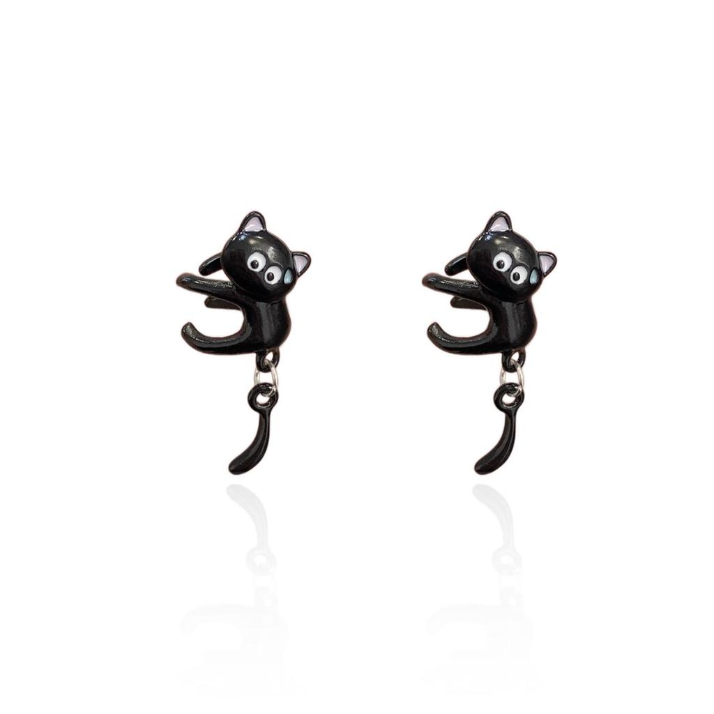 Cartoon Cute Drip Oil Cat Ear Clip: No Piercing Needed, Stylish & Sweet Fashion for Women, Teens, and Girls.