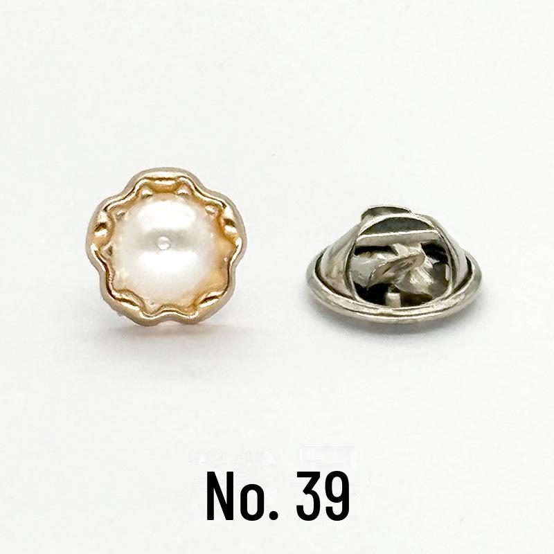 Detachable Invisible Cute Buckle for Sweaters and Shirts