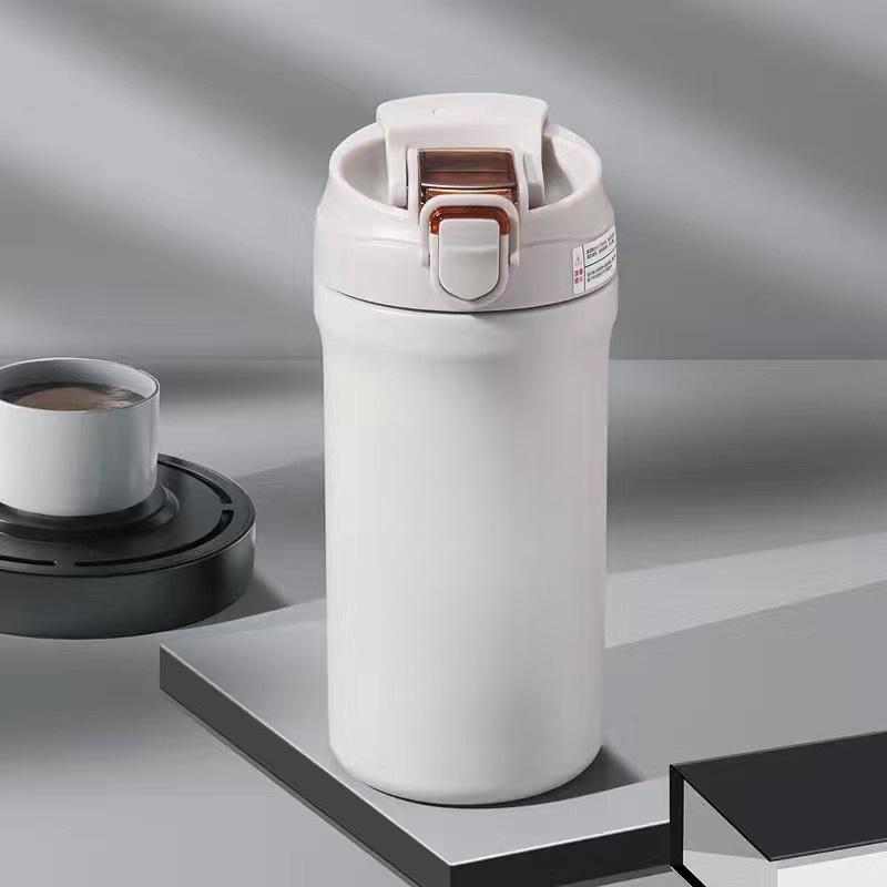 

Large capacity 316 stainless steel thermos cup Boys and girls high value double drink coffee cup Car accompanying straw water cup 600ml