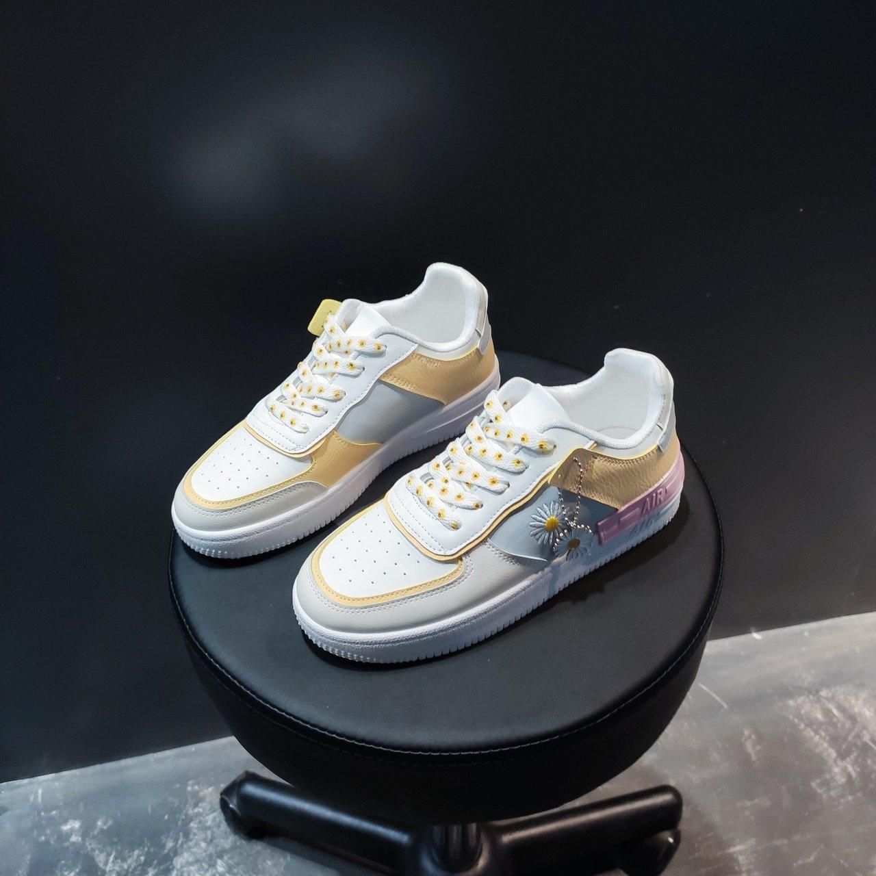 

Модные женские туфли для спорта и отдыха на толстой подошве с цветочным узором на шнуровке. Универсальная модная обувь. Женская обувь бренда DLSYXD. 40 жёлтый