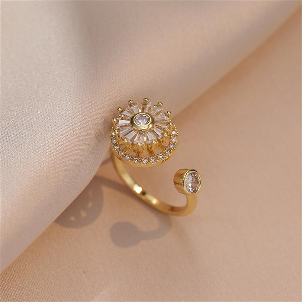 Necklace Women's Japanese and Korean Rotating Micro Inlaid Zircon Rotating Fashion Set Clavicle Chain Necklace Jewelry