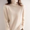 Herbst und Winter neuer gestreifter Stehkragen Damen Strickpullover schlichter und vielseitiger Pullover locker und dünn farblich passendes Unterhemd