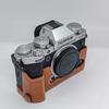 Skórzane etui połowiczne na aparat PU do Fujifilm XT5 Fuji X-T5 Pokrywa bazowa Osłona z otworem na baterię