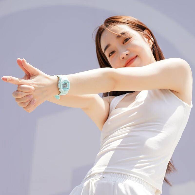 Casio BABY-G series classic small square ice cream color contrast LCD display quartz movement resin strap Japanese and Korean watch BGD-560CR-2PR