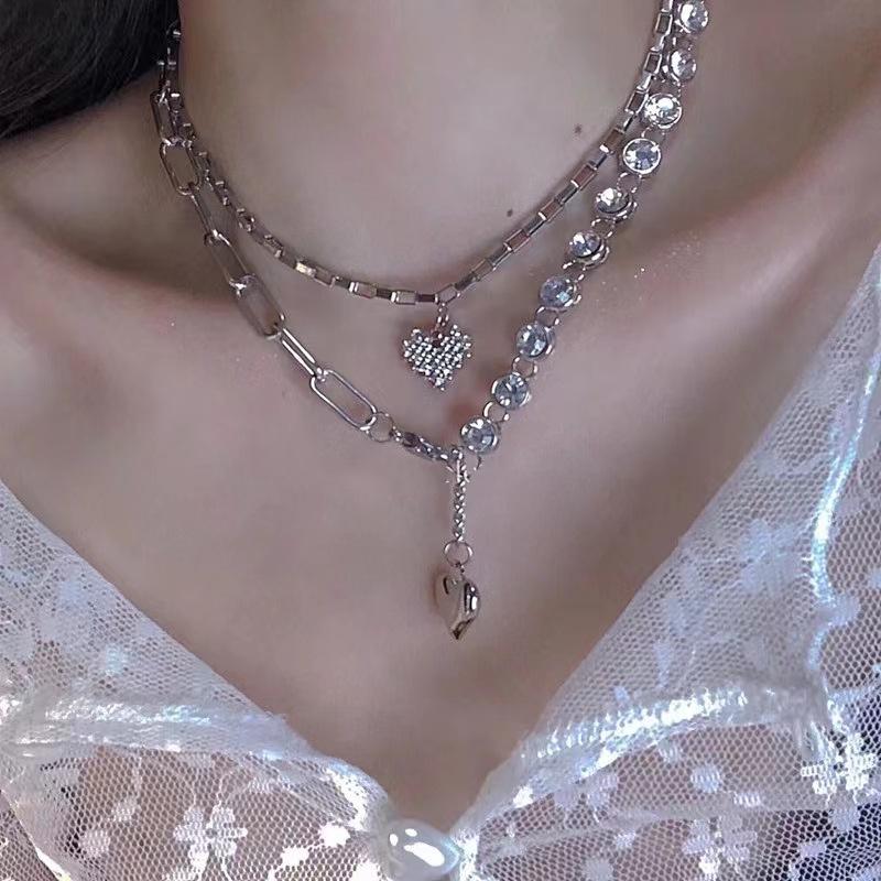 New Women's Neck Chain Collarbone Chain Design Double-layer Love Inlaid Rhinestone Necklace