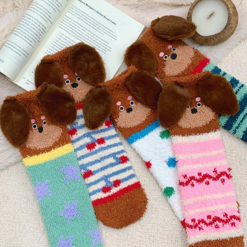 1Pair Thick Socks Cartoon Floor Socks Warm Coral Fleece Socks Comfortable Sleep Socks Skin-friendly Sausage Dog