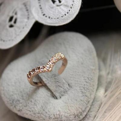 V-Shape Cubic Zirconia Ring for Women, Rose Gold Plated Stackable Band, Elegant Wedding Engagement Jewelry Gift