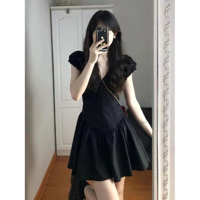 Black Niche French Temperament V-neck Dress Summer Women's Clothing Waist Thin Skirt Small Retro Short Skirt
